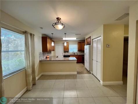 10911 NW 45th Street Coral Springs FL 33065