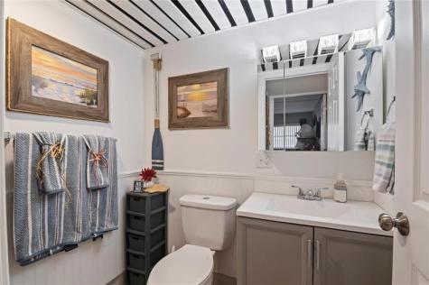 352 Saxony Trail Delray Beach FL 33446