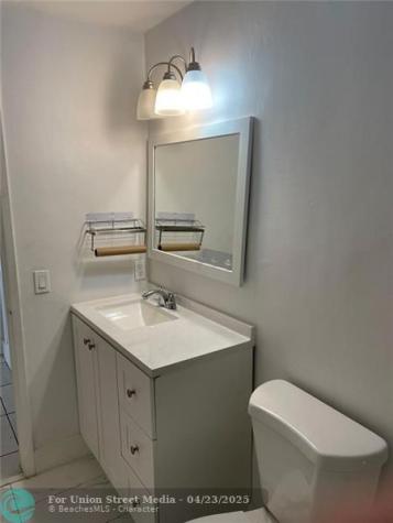 1425 NE 56th Street Fort Lauderdale FL 33334