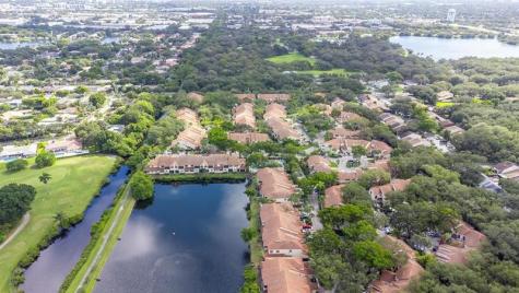 3351 Emerald Oaks Drive Hollywood FL 33021