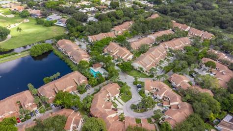 3351 Emerald Oaks Drive Hollywood FL 33021