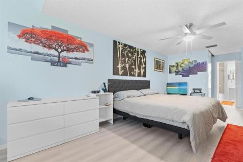 3351 Emerald Oaks Drive Hollywood FL 33021