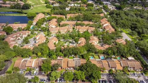 3351 Emerald Oaks Drive Hollywood FL 33021