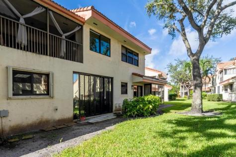 3351 Emerald Oaks Drive Hollywood FL 33021
