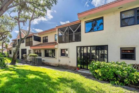3351 Emerald Oaks Drive Hollywood FL 33021