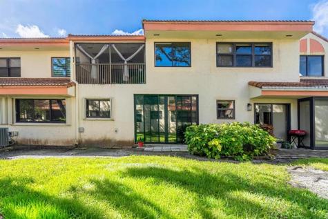 3351 Emerald Oaks Drive Hollywood FL 33021