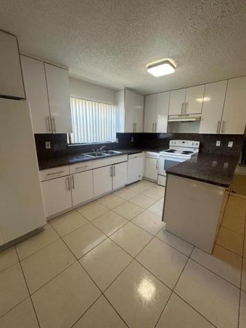 5821 Swordfish Court Tamarac FL 33319