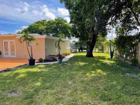 1809 NW 13th Court Fort Lauderdale FL 33311