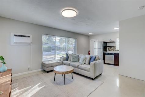 1005 NE 17th Court Unit A Fort Lauderdale FL 33305