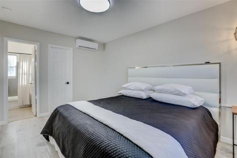 1005 NE 17th Court Unit A Fort Lauderdale FL 33305