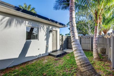 1005 NE 17th Court Unit A Fort Lauderdale FL 33305