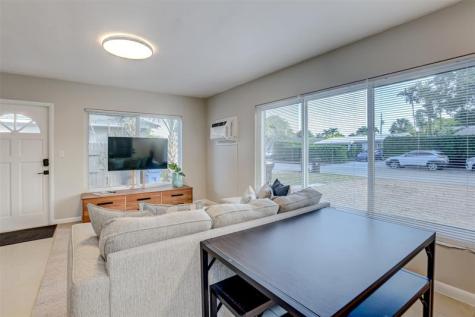 1005 NE 17th Court Unit A Fort Lauderdale FL 33305