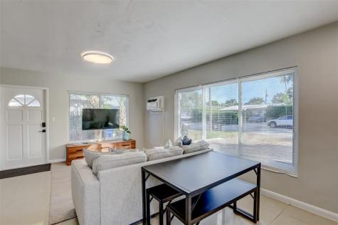 1005 NE 17th Court Unit A Fort Lauderdale FL 33305
