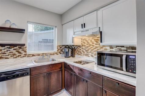 1005 NE 17th Court Unit A Fort Lauderdale FL 33305