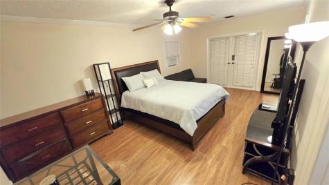 536 NW 45th Street Oakland Park FL 33309