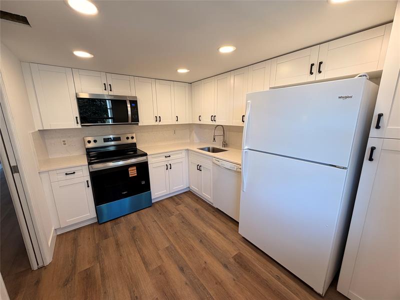 605 Oaks Drive Pompano Beach FL 33069