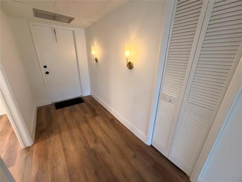 605 Oaks Drive Pompano Beach FL 33069