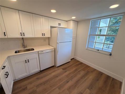 605 Oaks Drive Pompano Beach FL 33069