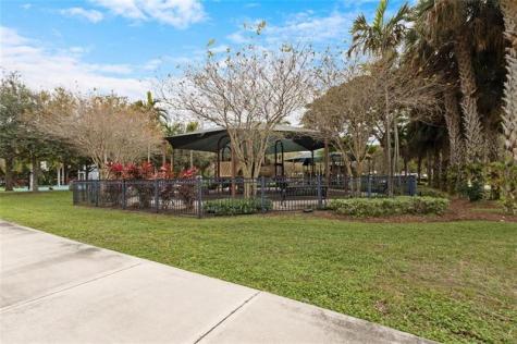 605 Oaks Drive Pompano Beach FL 33069