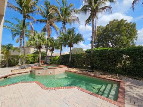 995 NW 168th Avenue Pembroke Pines FL 33028