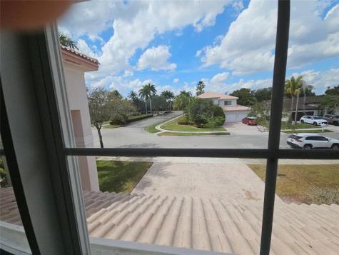 995 NW 168th Avenue Pembroke Pines FL 33028
