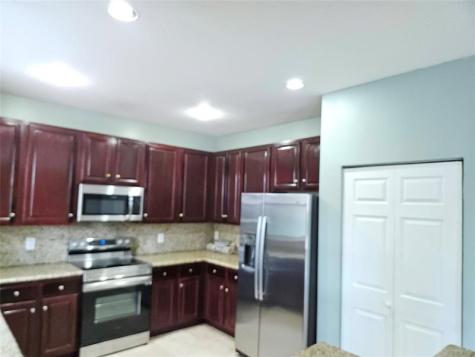 995 NW 168th Avenue Pembroke Pines FL 33028