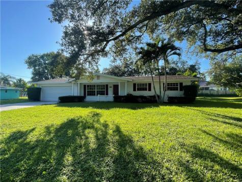 2255 54TH Avenue Vero Beach FL 32966