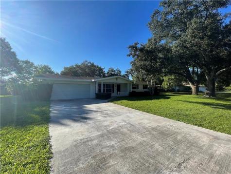 2255 54TH Avenue Vero Beach FL 32966