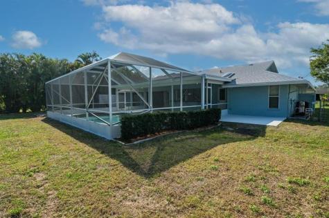 210 SE Crosspoint Drive Port St Lucie FL 34983