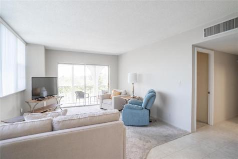 250 NE 20th Street Boca Raton FL 33431