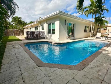 1820 Bel Air Avenue Pompano Beach FL 33062