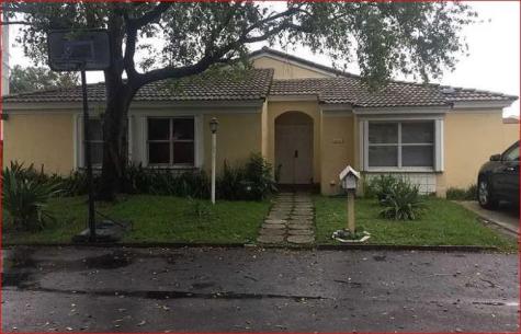 10975 SW 72nd Terrace Miami FL 33173