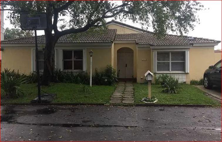 10975 SW 72nd Terrace Miami FL 33173