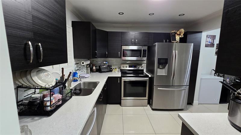 5140 SW 40th Avenue Dania Beach FL 33314
