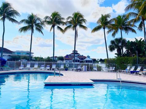 6711 Via Regina Boca Raton FL 33433