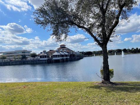 6711 Via Regina Boca Raton FL 33433