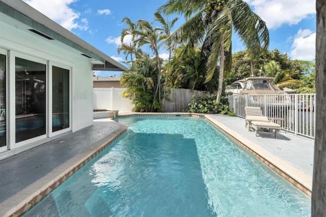 2233 SE 15th Street Pompano Beach FL 33062
