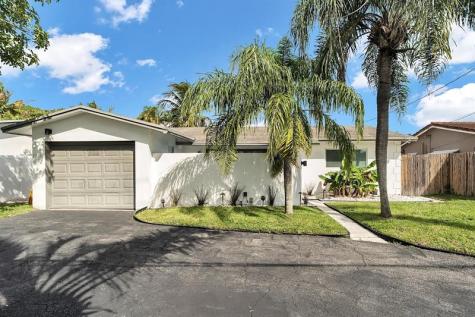 2233 SE 15th Street Pompano Beach FL 33062