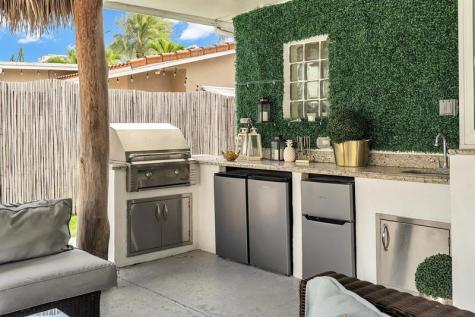 2233 SE 15th Street Pompano Beach FL 33062