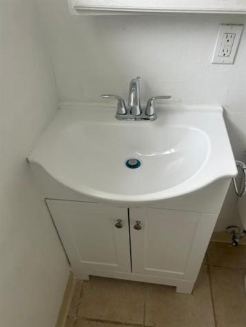 5174 NE 6th Avenue Oakland Park FL 33334