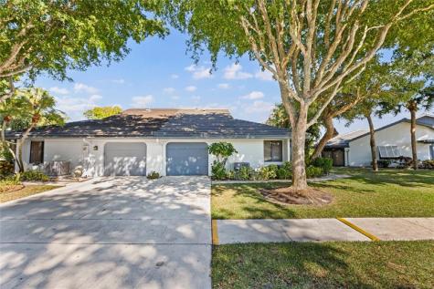 5051 Pine Drive Boynton Beach FL 33437