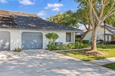 5051 Pine Drive Boynton Beach FL 33437