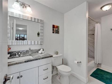 2500 NE 19th Street Pompano Beach FL 33062