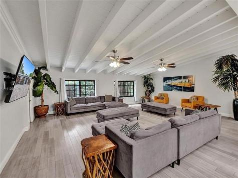 2500 NE 19th Street Pompano Beach FL 33062