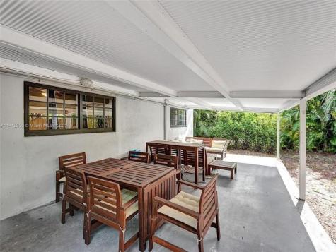 2500 NE 19th Street Pompano Beach FL 33062