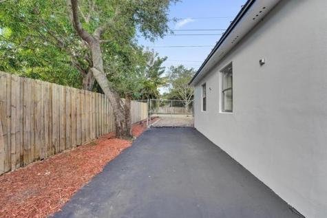 1836 SW 9th Avenue Fort Lauderdale FL 33315