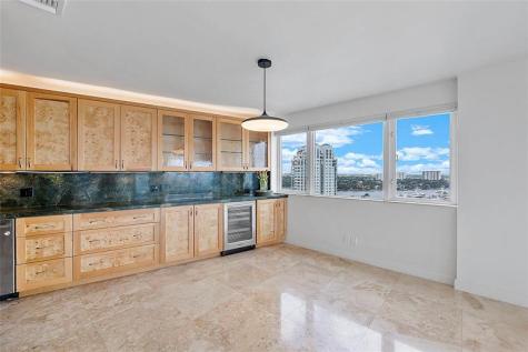 3000 Holiday Drive Fort Lauderdale FL 33316