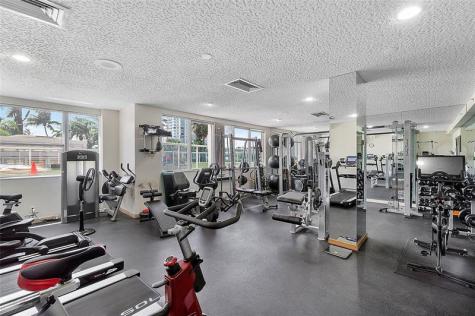3000 Holiday Drive Fort Lauderdale FL 33316