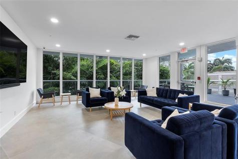3000 Holiday Drive Fort Lauderdale FL 33316