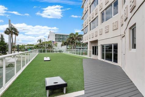3000 Holiday Drive Fort Lauderdale FL 33316